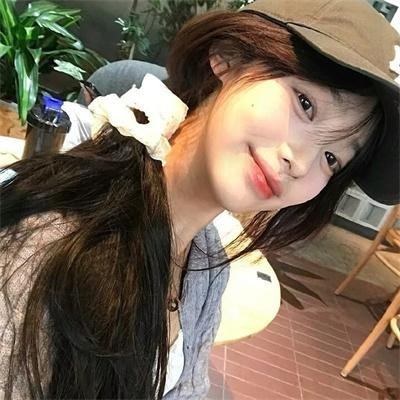 介于两者之间